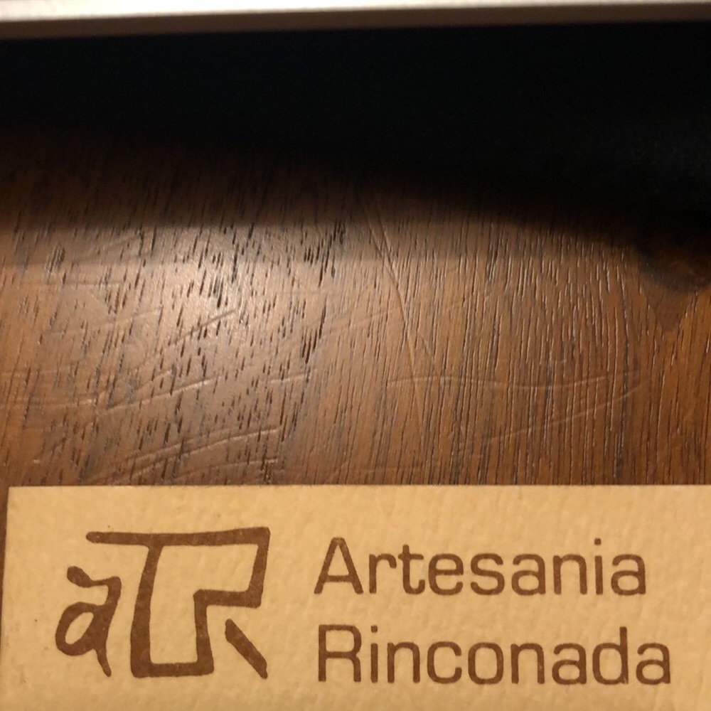 NEW - Artesania Rinconada Rare/Vintage Carved French Poodle Figurine - - Picture 8 of 8